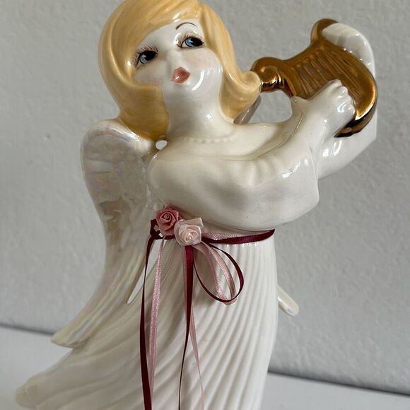 12” Vintage Angel With Harp Statue - Picture 3 of 9